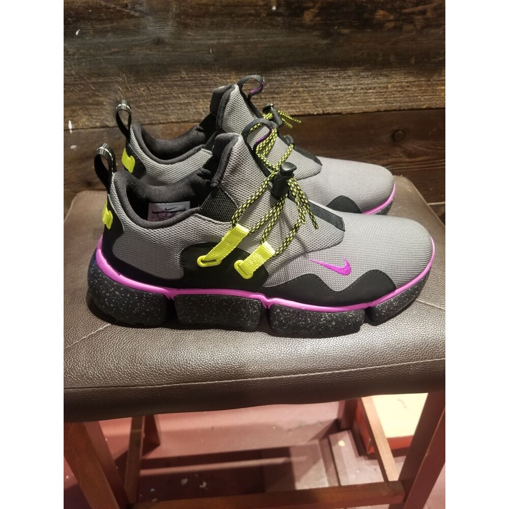 Nike Air Pocketknife Size 10